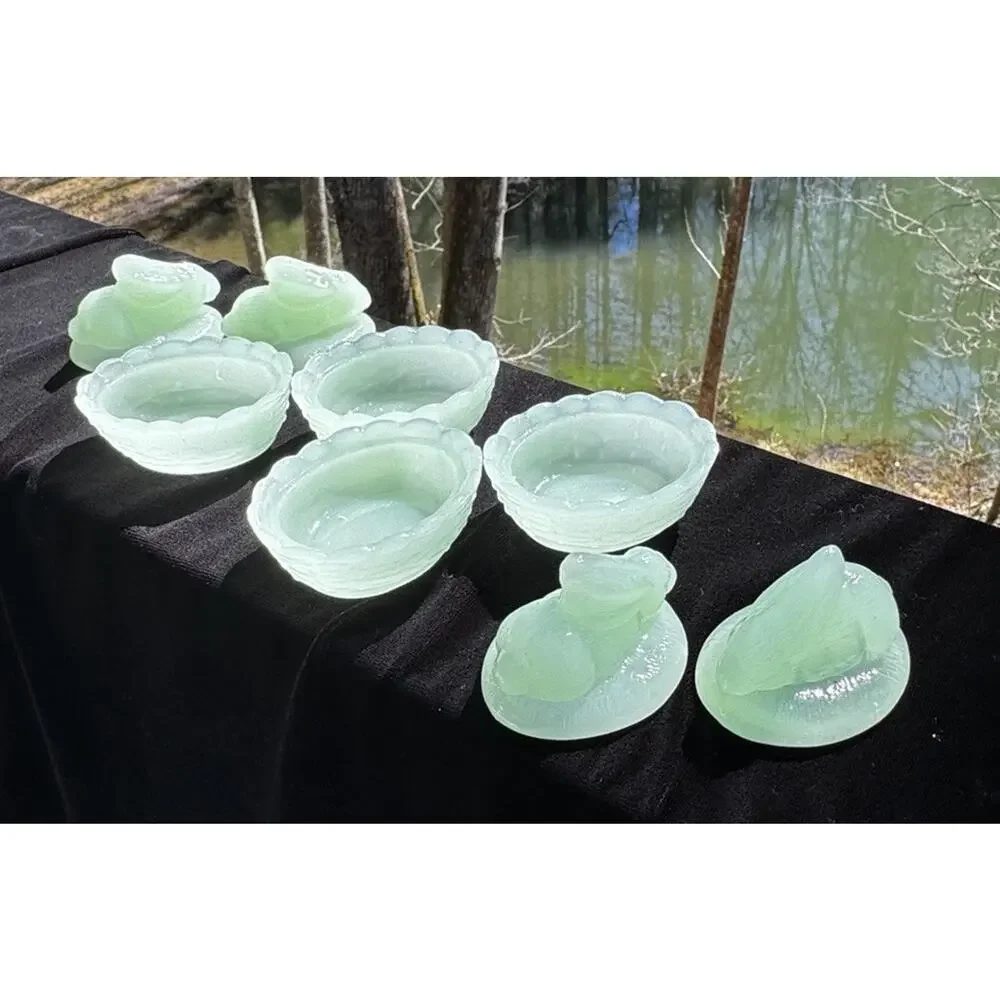 Vintage Green Jadeite Milk Glass Bunny Rabbit on Nest Covered Trinket Dish -A26